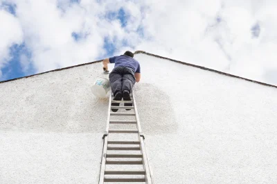 Peinture extérieure à Neschers — façades et ravalement